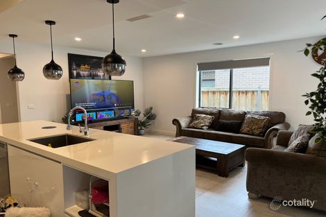 Property photo of 17 Castillo Avenue Clyde North VIC 3978