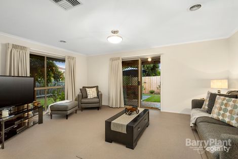 Property photo of 3 Fotini Gardens Bundoora VIC 3083