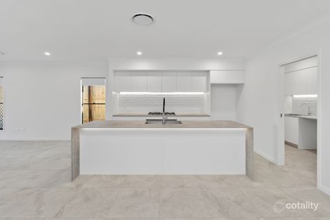 Property photo of 9 Bloomfield Mews Ripley QLD 4306