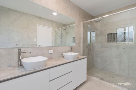 Property photo of 9 Bloomfield Mews Ripley QLD 4306