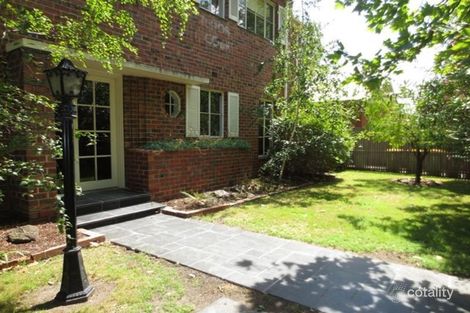 2/4 Rathmines St, Fairfield, VIC 3078