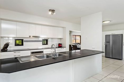 Property photo of 15 Brookeside Crescent Seventeen Mile Rocks QLD 4073