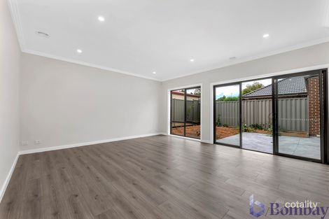 Property photo of 1/146 Bentinck Street Wallan VIC 3756