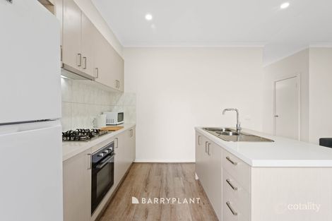 Property photo of 2/25 Saxonwood Drive Narre Warren VIC 3805