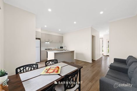 Property photo of 2/25 Saxonwood Drive Narre Warren VIC 3805