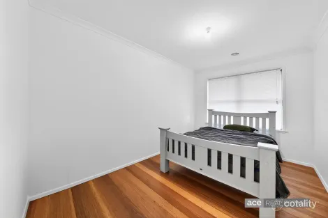 Property photo of 34 Kaye Crescent Laverton VIC 3028
