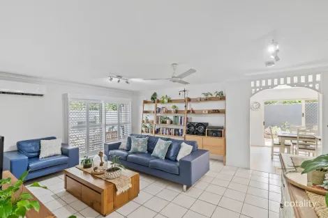 Property photo of 65 Wirrah Close Bayview Heights QLD 4868