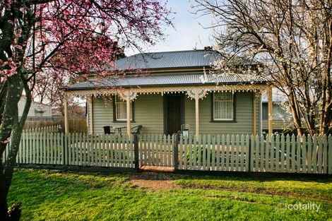 32 Mitchell St, Kyneton, VIC 3444