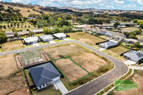 11 Hoynes Cct, Blayney, NSW 2799