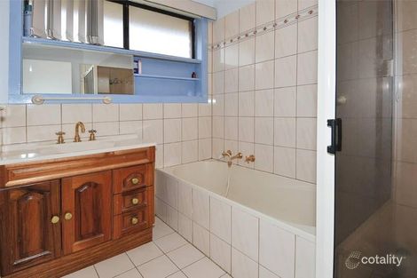 Property photo of 80 Wintersun Drive Albanvale VIC 3021