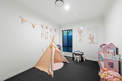 Property photo of 5 Azimut Crescent Hope Island QLD 4212