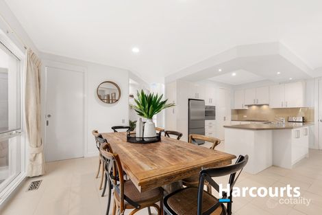 Property photo of 11 Richardson Rise Wantirna South VIC 3152