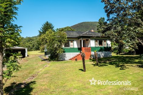 7 Clarke Ave, Warburton, VIC 3799