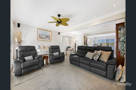 Property photo of 28 Pinnacle Court Robina QLD 4226