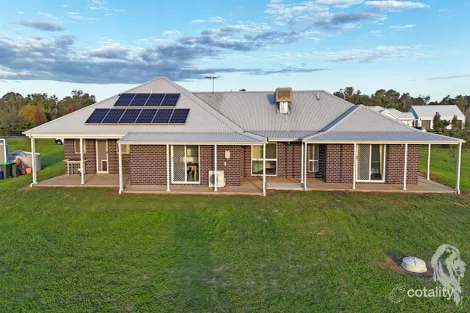 202 Riverside Dr, Narrabri, NSW 2390