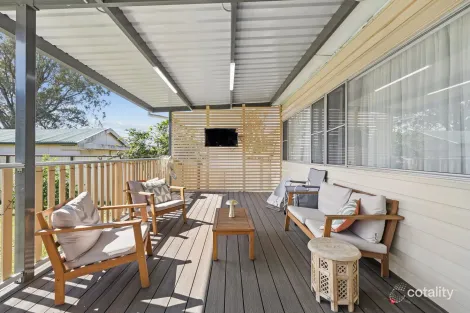 42 ARLEWIS ST, CHESTER HILL, NSW 2162