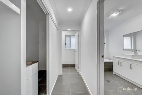 Property photo of 43 Langland Circuit Walloon QLD 4306