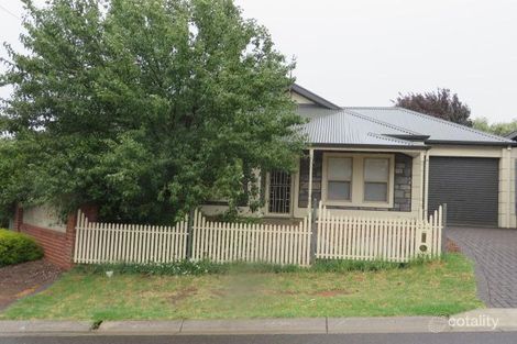 Property photo of 1 Tandana Court Happy Valley SA 5159