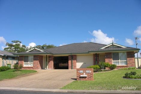 4 Oasis Pde, Tuncurry, NSW 2428