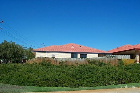 2 Mcleod St, Lockridge, WA 6054