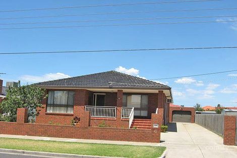 121 Whitesides Ave, Sunshine West, VIC 3020