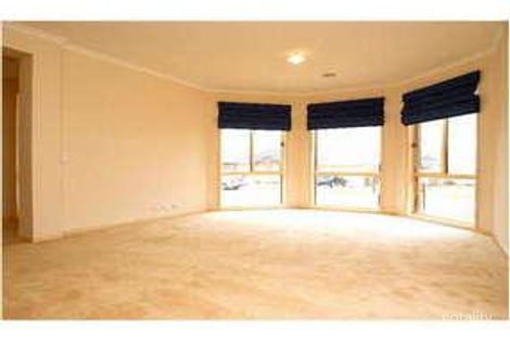 Property photo of 19 Rose Grange Boulevard Tarneit VIC 3029