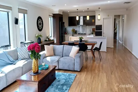 Property photo of 2 Stonehill Drive Maddingley VIC 3340