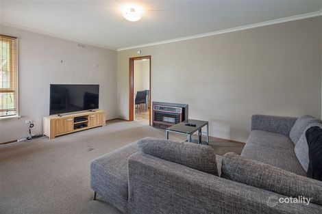 Property photo of 18 Manneville Street Wendouree VIC 3355