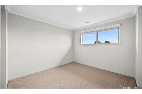 Property photo of 114 Sovereign Drive Mount Duneed VIC 3217