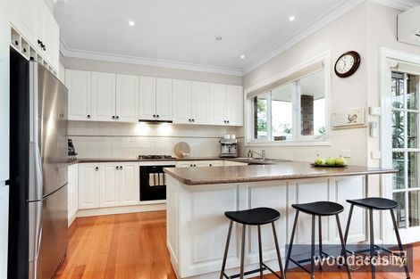 Property photo of 2/4 Farleigh Avenue Burwood VIC 3125