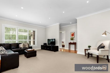 Property photo of 2/4 Farleigh Avenue Burwood VIC 3125