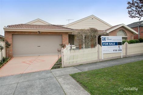 Property photo of 17 Steeple Place Endeavour Hills VIC 3802