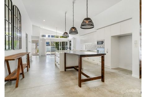 Property photo of 15 Cronulla Avenue Mermaid Beach QLD 4218