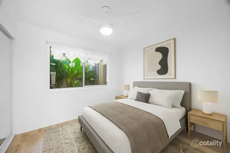 Property photo of 16 Marble Arch Place Arundel QLD 4214