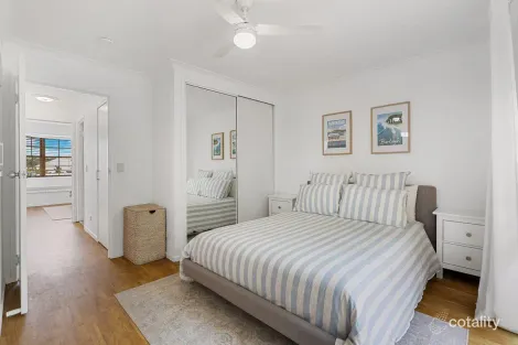 Property photo of 2/156 Fairfield Road Fairfield QLD 4103
