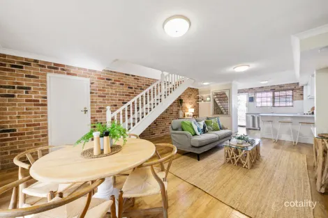 Property photo of 2/156 Fairfield Road Fairfield QLD 4103