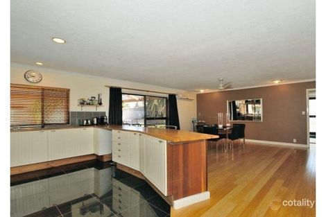 Property photo of 36 Holcombe Road Warnbro WA 6169