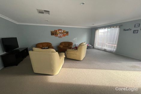 Property photo of 5 Amethyst Place Werribee VIC 3030