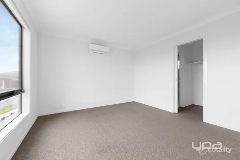 Property photo of 12 Langer Road Deanside VIC 3336