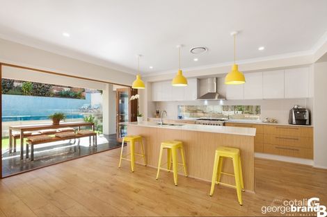 Property photo of 8 Figtree Bay Drive Kincumber NSW 2251