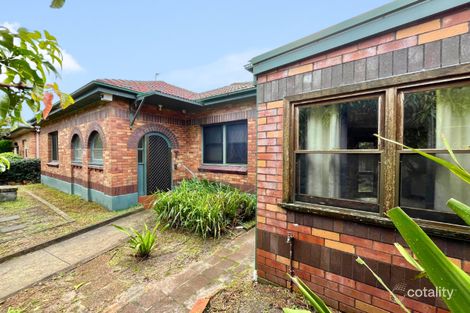 16 Jenner Pde, Hamilton South, NSW 2303