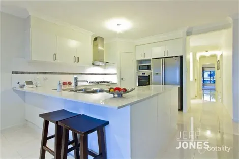 Property photo of 124 Waverley Road Camp Hill QLD 4152