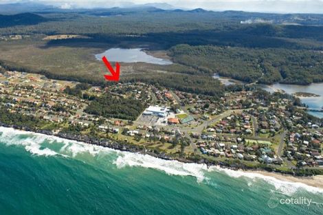 70 Tallong Dr, Lake Cathie, NSW 2445