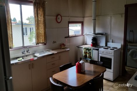 Property photo of 54 Ramsay Street Centenary Heights QLD 4350