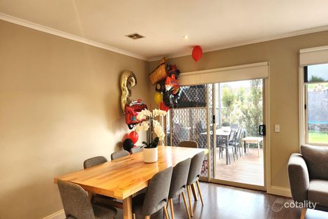 Property photo of 102A Delbridge Drive Sydenham VIC 3037