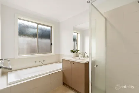 Property photo of 14 Hamlin Street Doreen VIC 3754