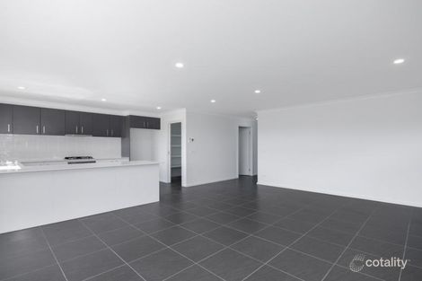 Property photo of 14 Latitude Street Mount Duneed VIC 3217