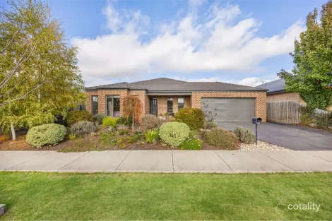 34 Rothschild Rd, Gisborne, VIC 3437
