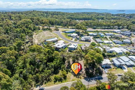 Property photo of 16 Bellbird Drive Malua Bay NSW 2536