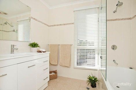 11 Quarrion Pl, Woronora Heights, NSW 2233